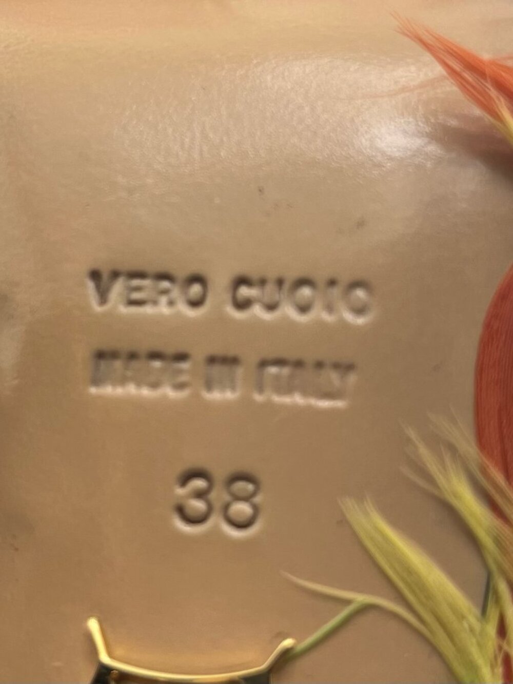 #S120 Perfect Charlotte Olympia Rainbow Feather Heels - Size EU 38 - Picture 6 of 6